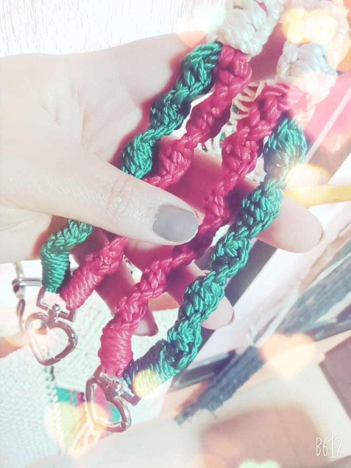 حقيبة كروس مكرمية