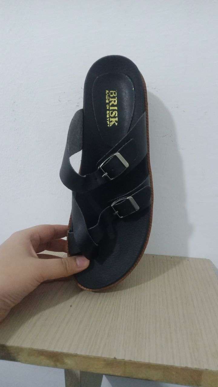 سليبر رجالي جلد طبيعي مرن لا يجرح 😬 ابزيم توسيع و تضييق👌 نعل طبي 👍