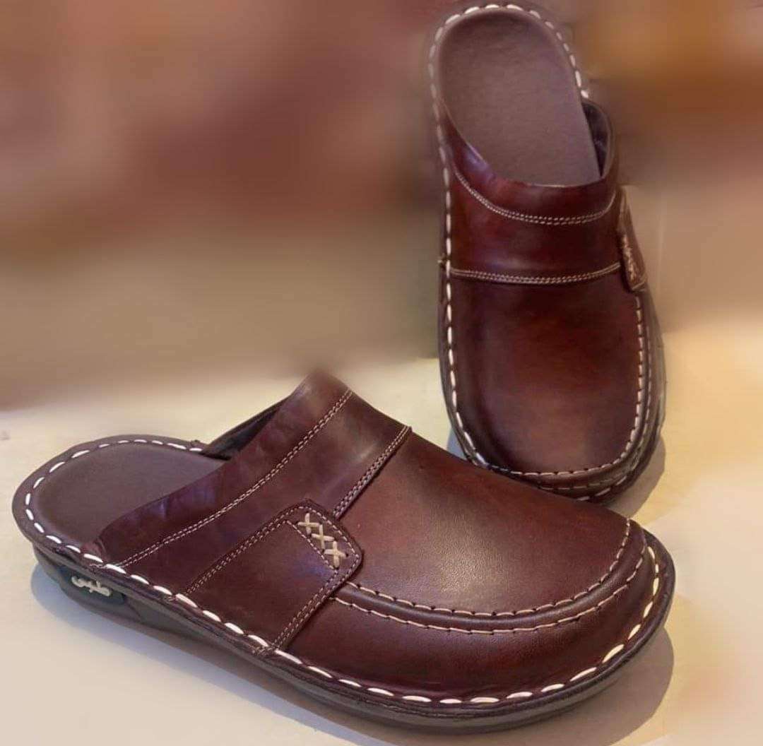 سابوه رجالي هاند ميد جلد طبيعي و نعل طبي مريح جداااااا