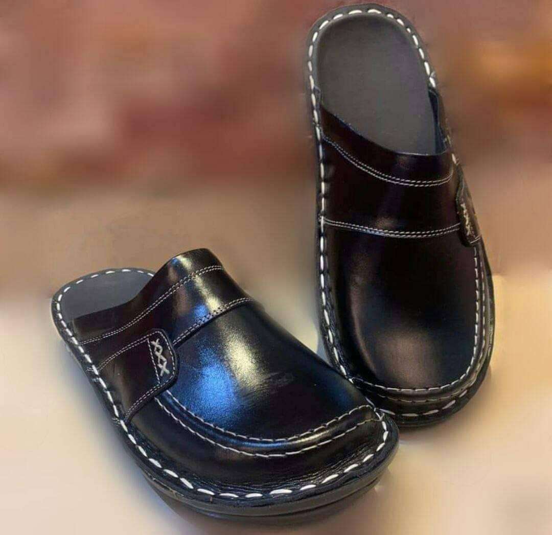 سابوه رجالي هاند ميد جلد طبيعي و نعل طبي مريح جداااااا