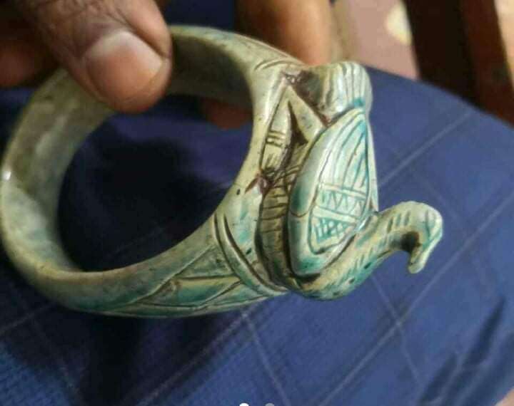 تحفه يونانى بورسلان لتميمه يونانى حجم كبير تميمه يونانى