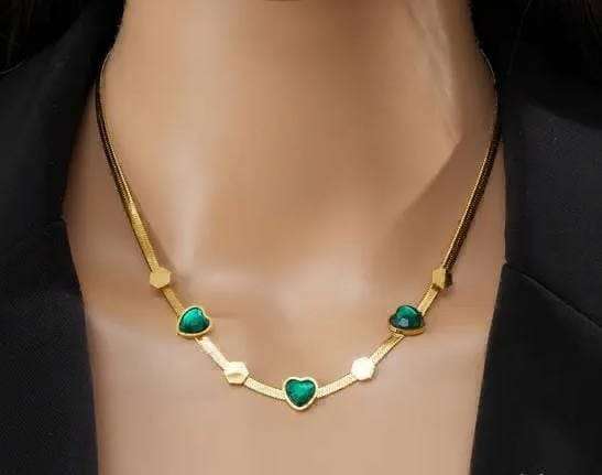 كوليه قلوب فص اخضر