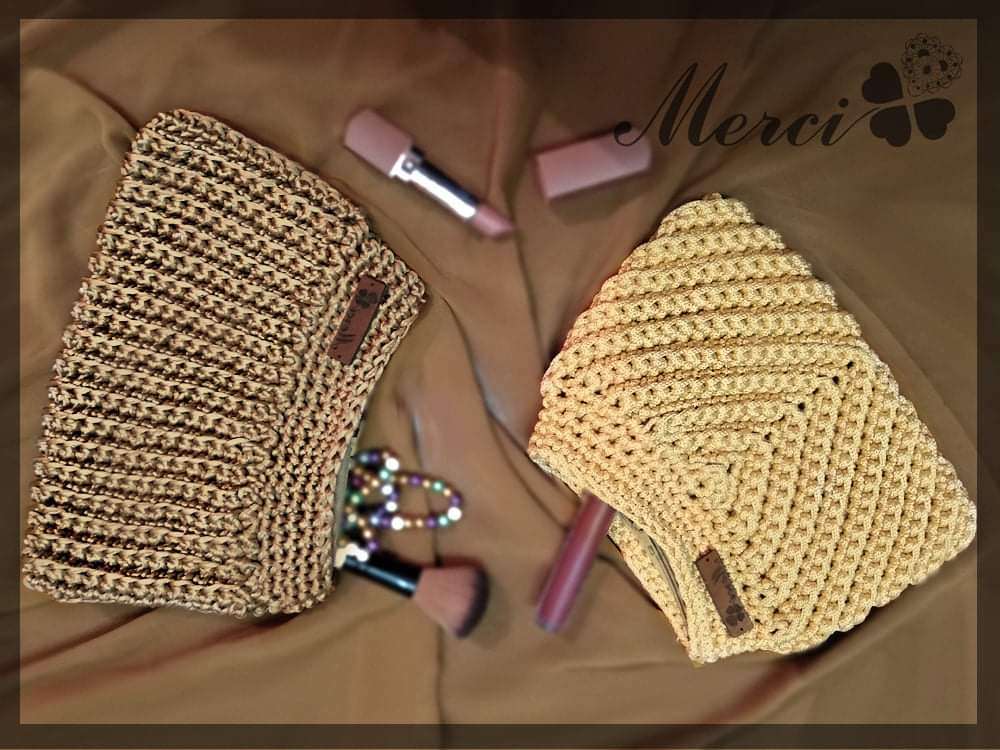 حقيبة مكياج كروشيه