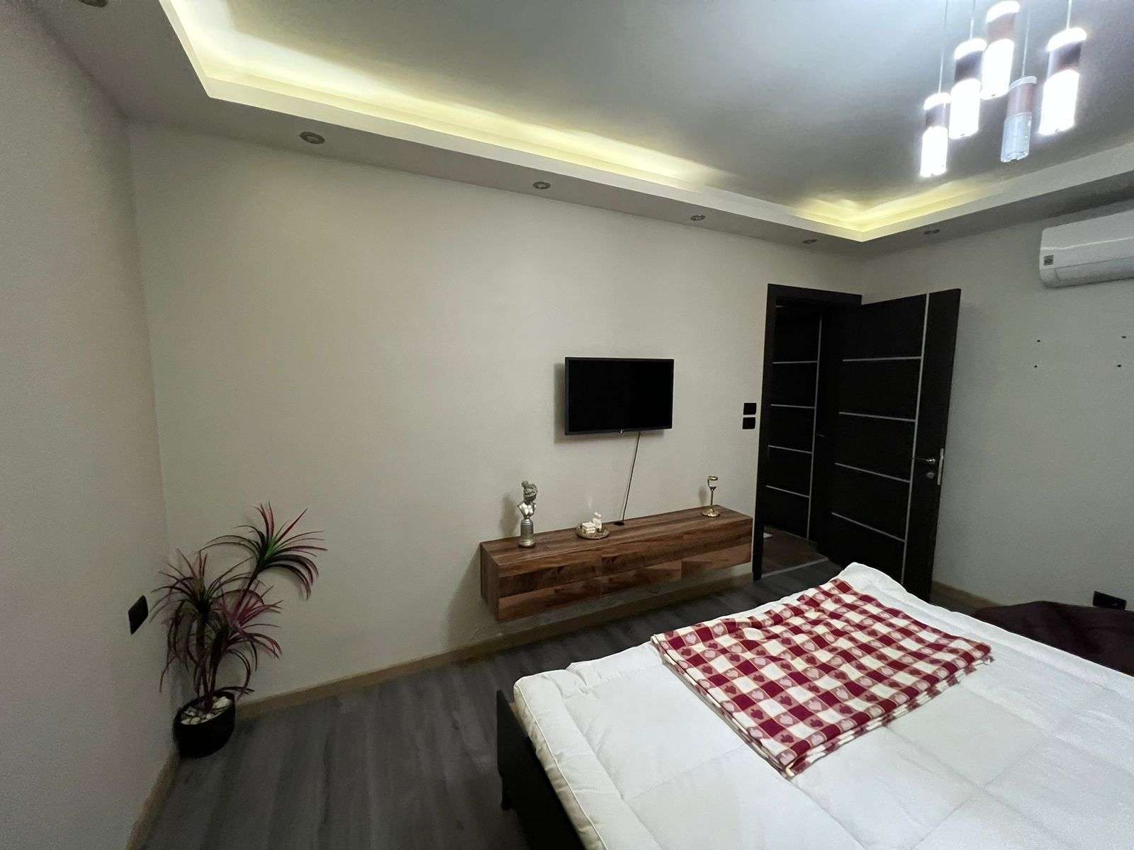 للبيع شقة ممتازة جاهزة للسكن او الاستثمار 87متر مميزة