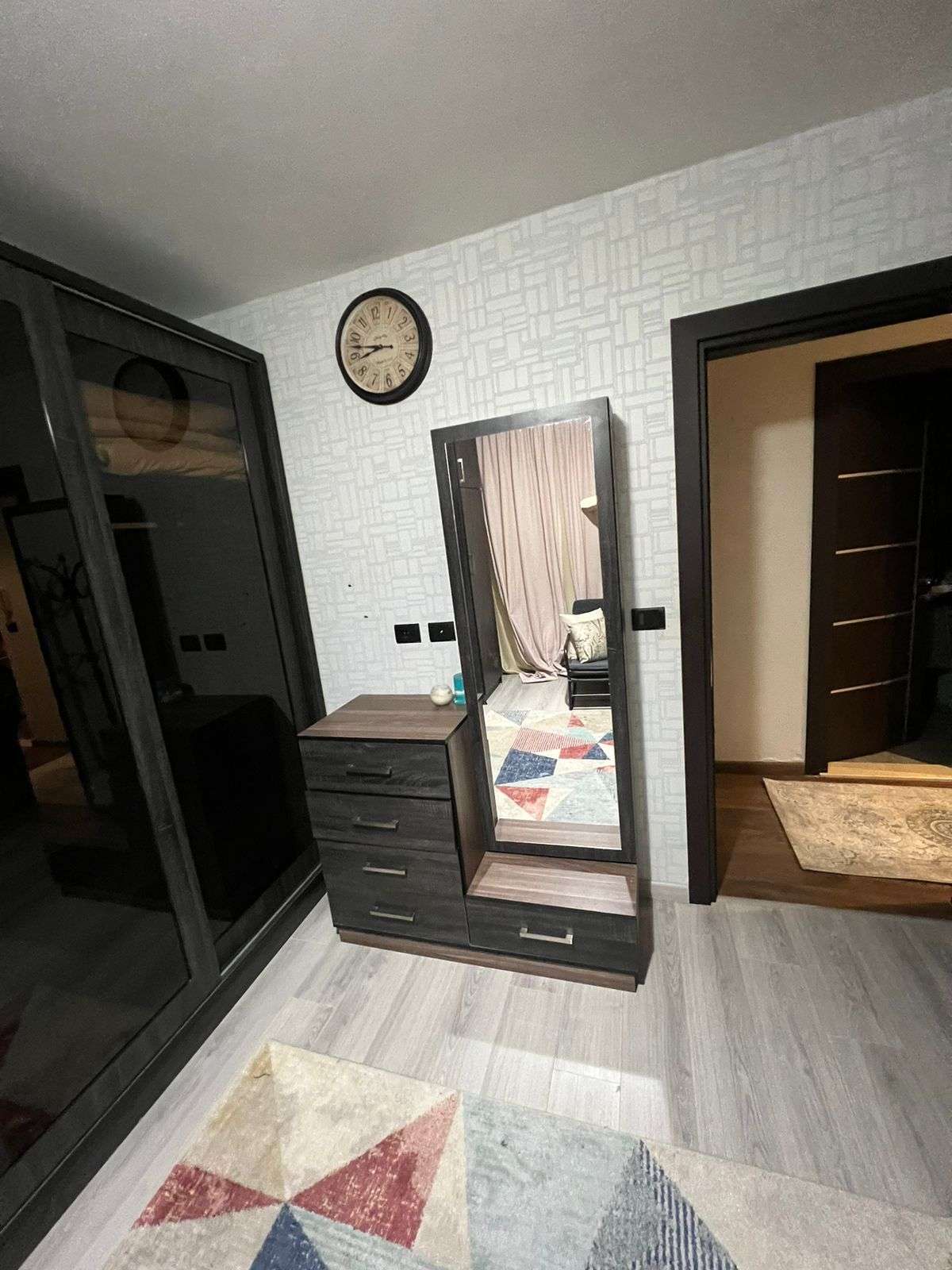 للبيع شقة ممتازة جاهزة للسكن او الاستثمار 87متر مميزة