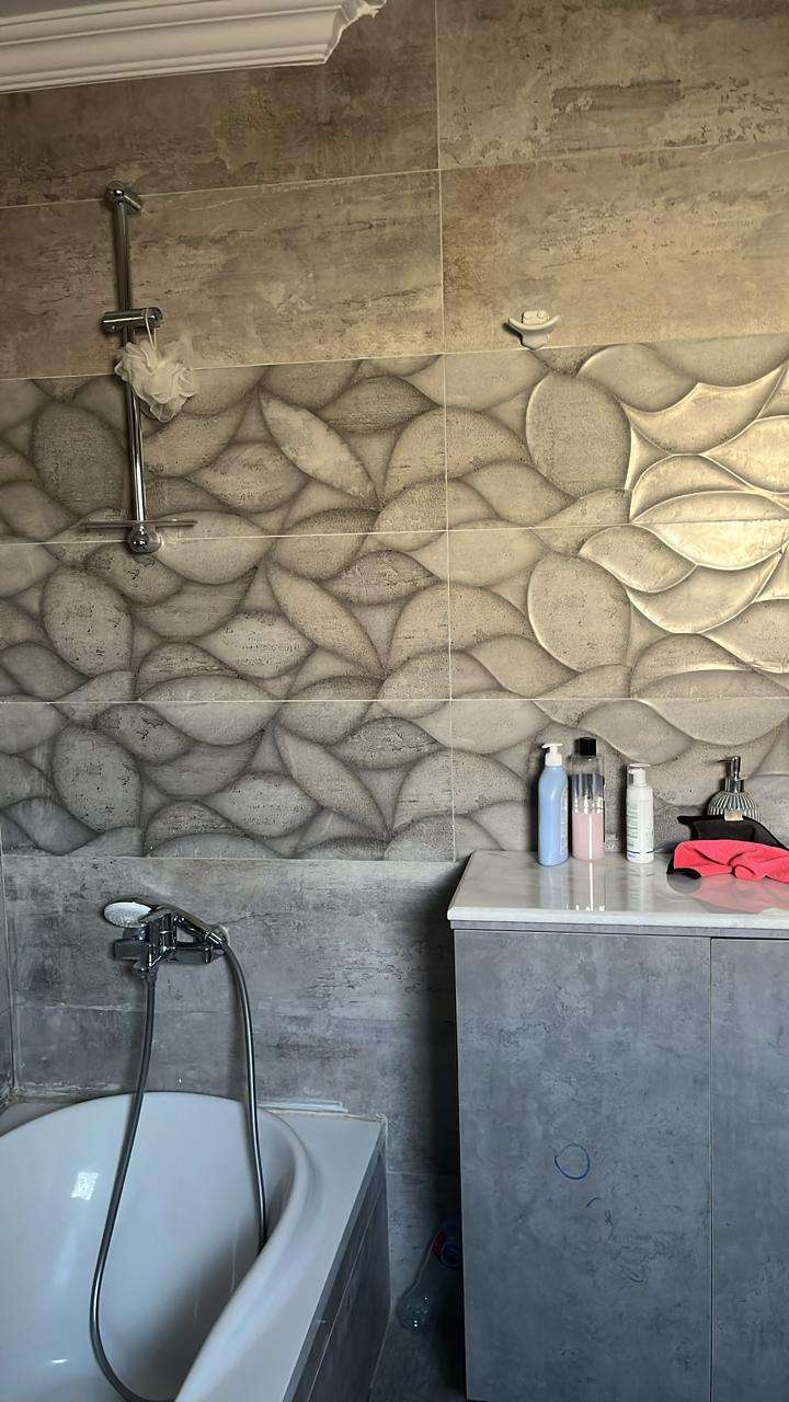 للبيع شقة 225متر متشطبة الترا سوبر لوكس بالقرنفل