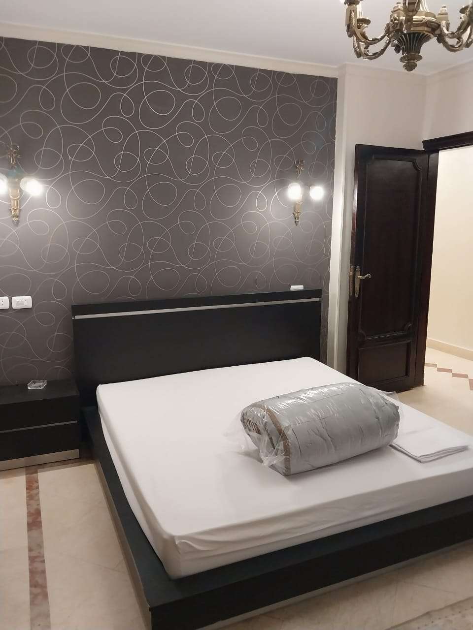 شقة فاخرة للايجار المفروش بالزمالك