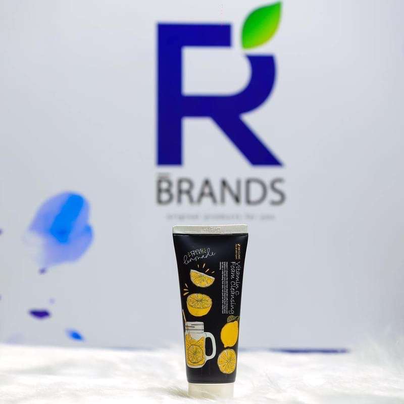 غسول 3w clinic الكوري بخلاصة فيتامين سي