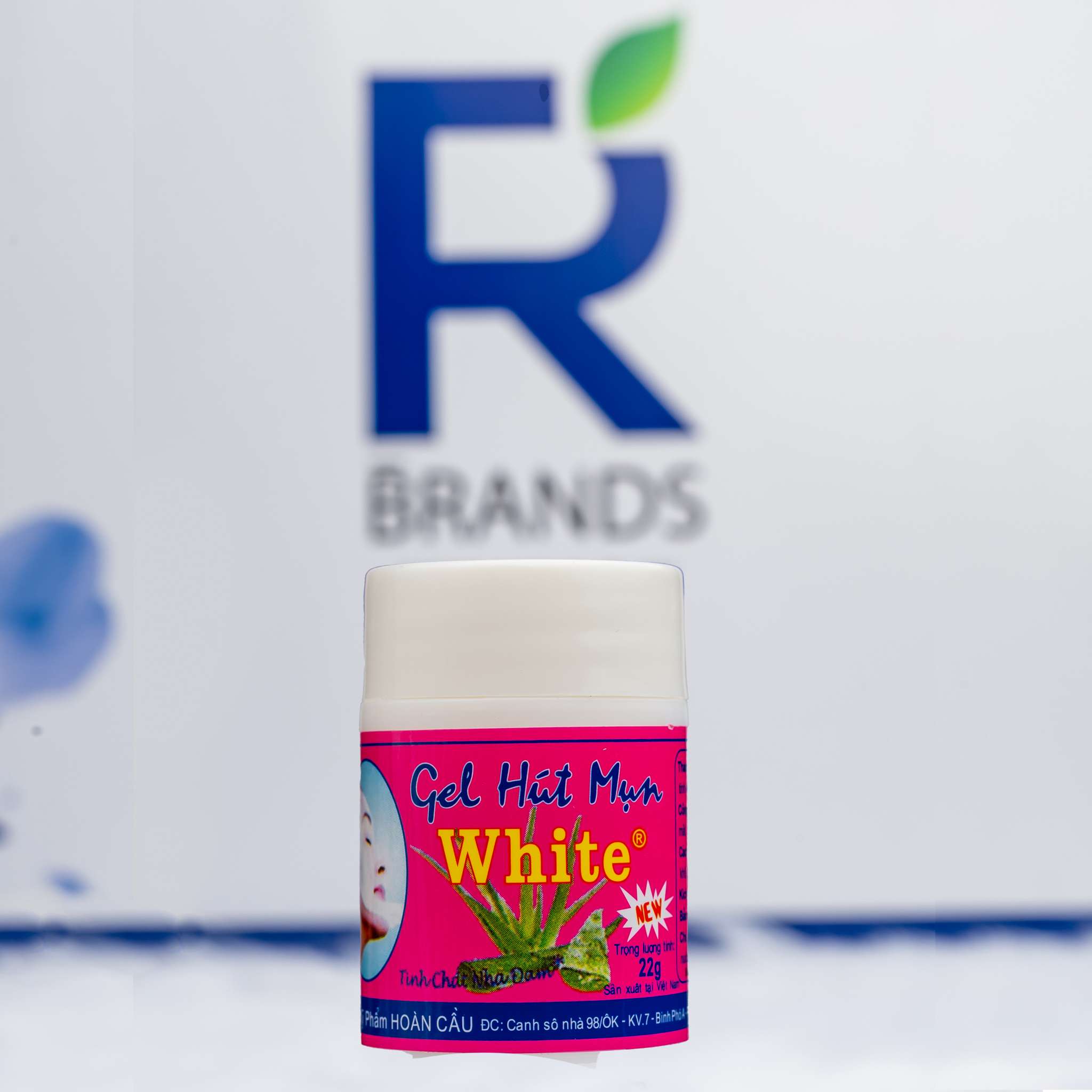 جل مزيل للبثور السوداء