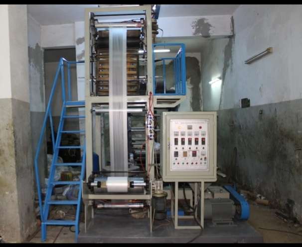 ماكينات ومكابس