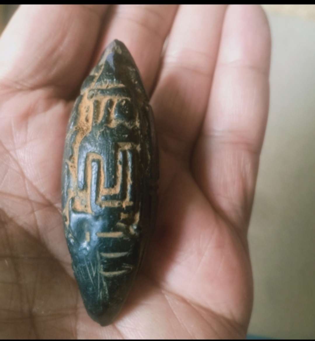 تحف بلح مصنع يدوى ينجزب للمغناطيس بداخله رمل ممغنط ينجزب للمغناطيس