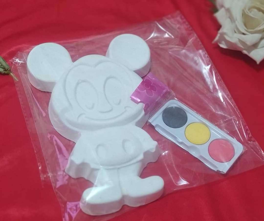 مجسمات جبس للتلوين