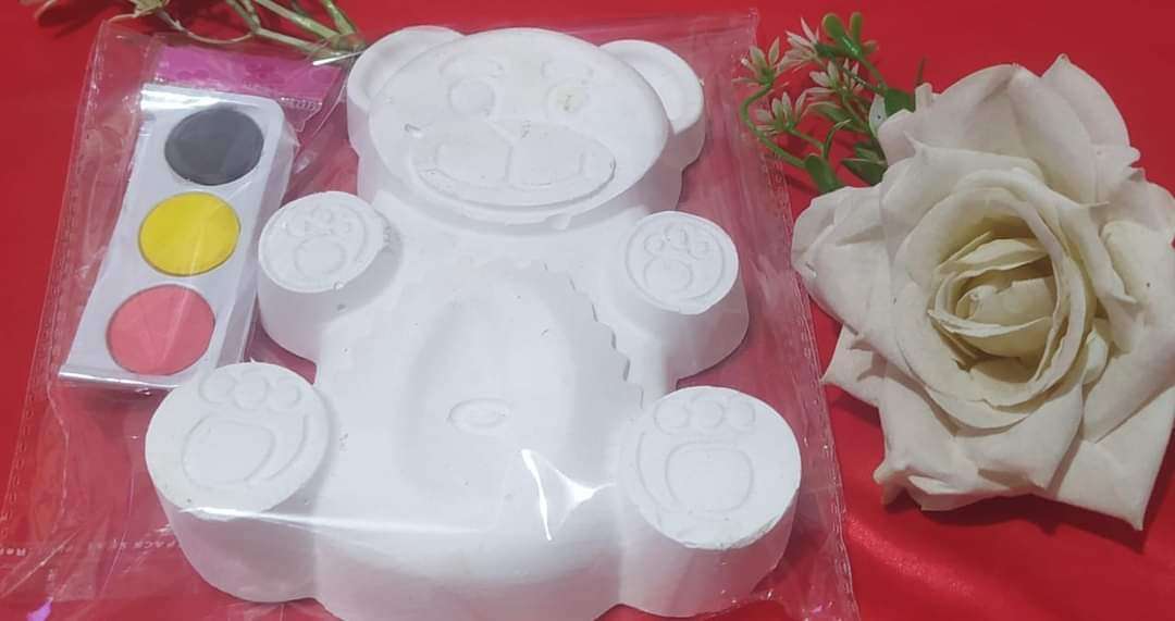 مجسمات جبس للتلوين