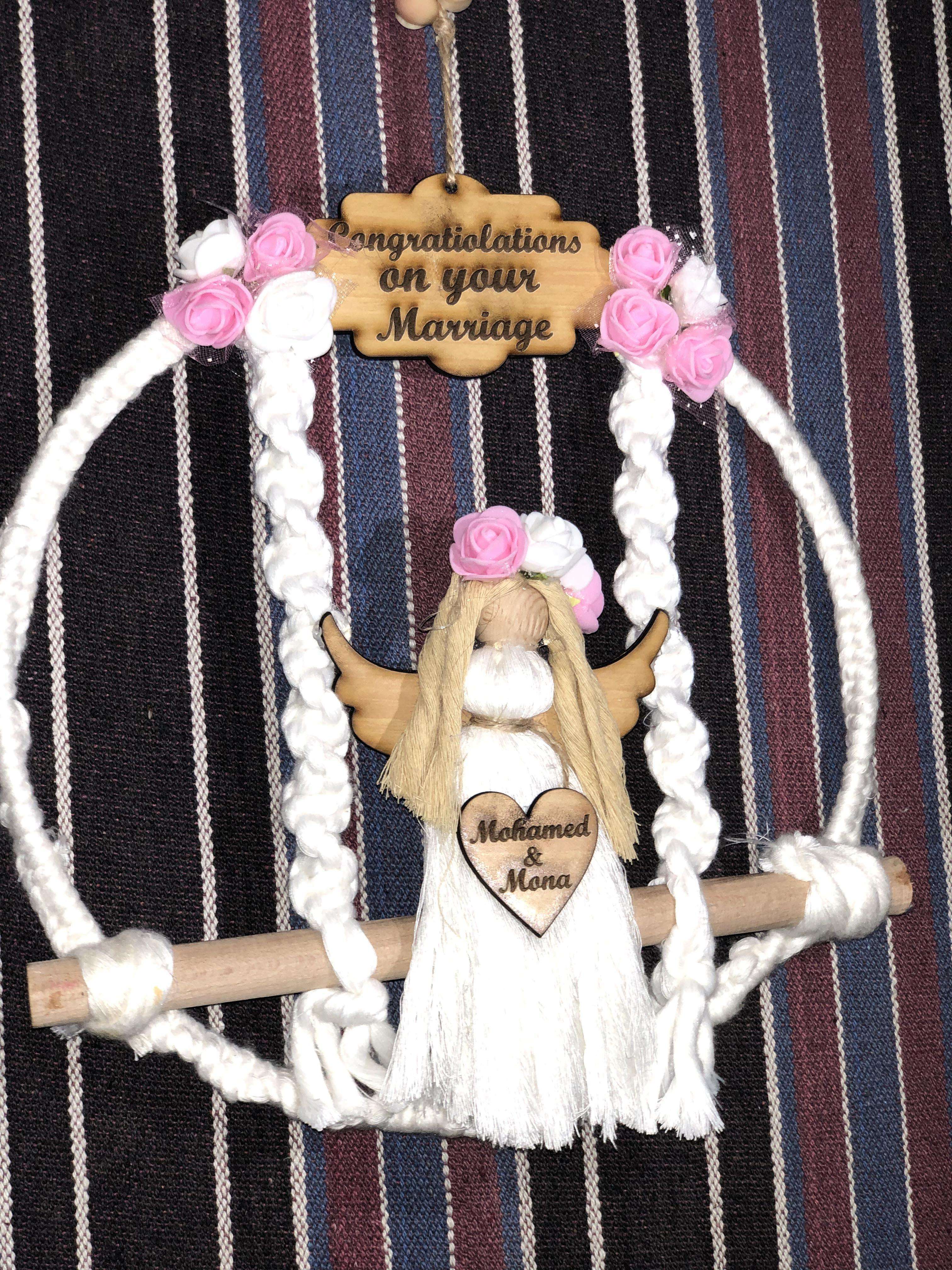 عريس وعروسة مكرمية