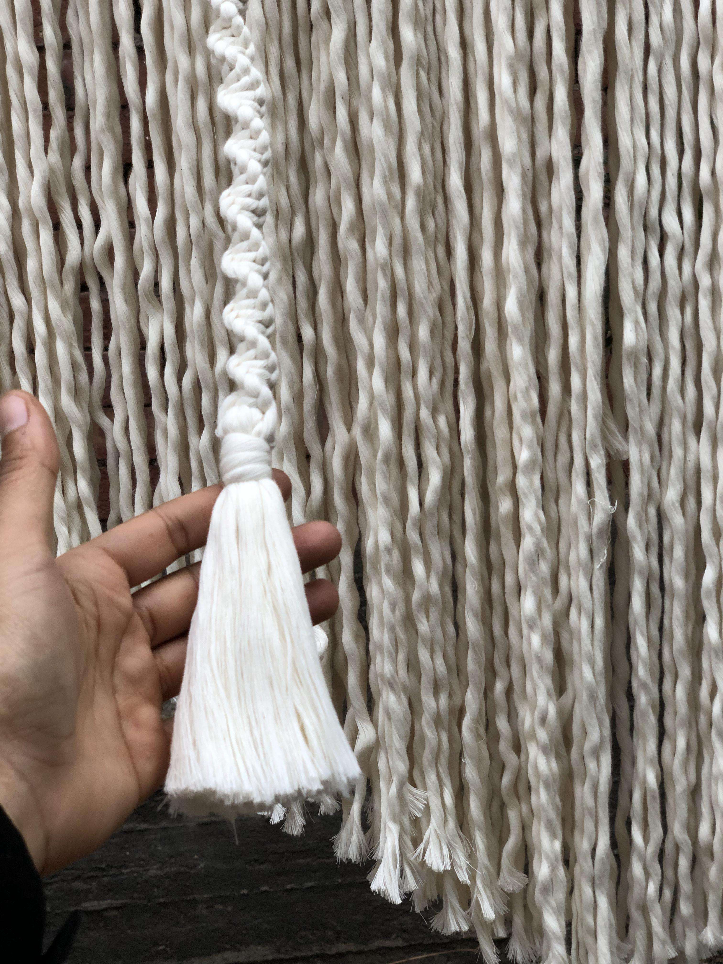 جدارية مكرمية