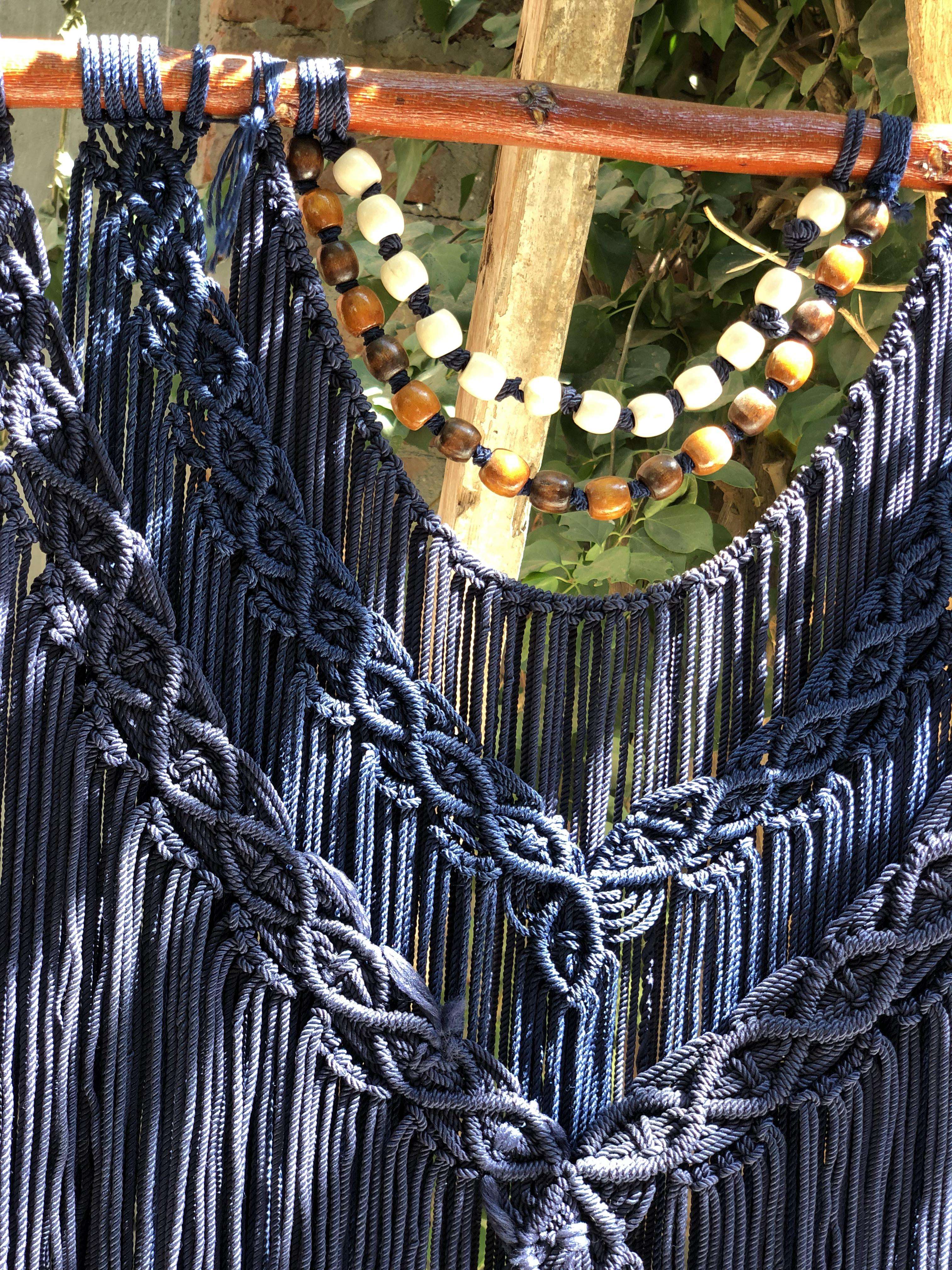 جدارية مكرمية