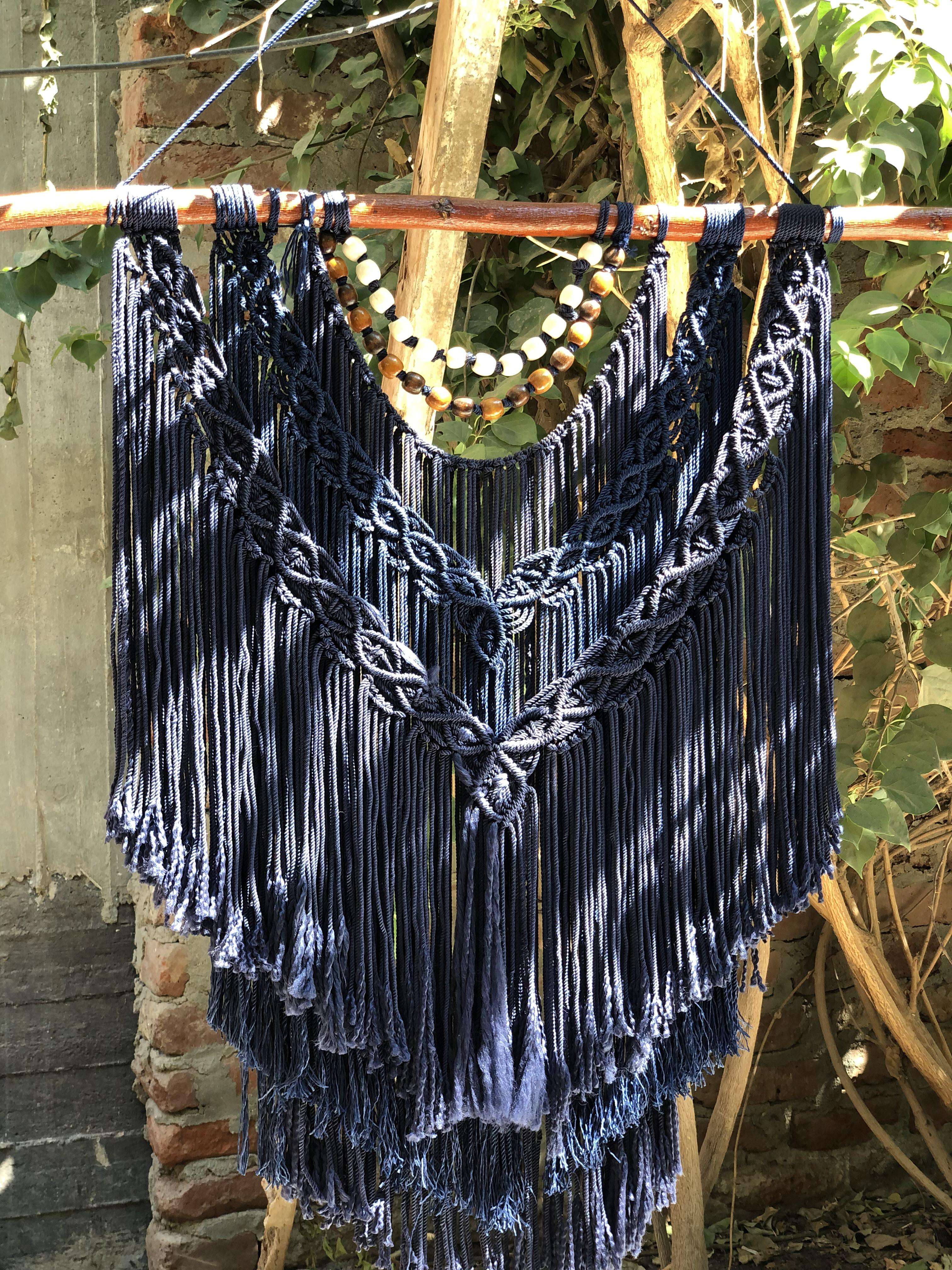 جدارية مكرمية