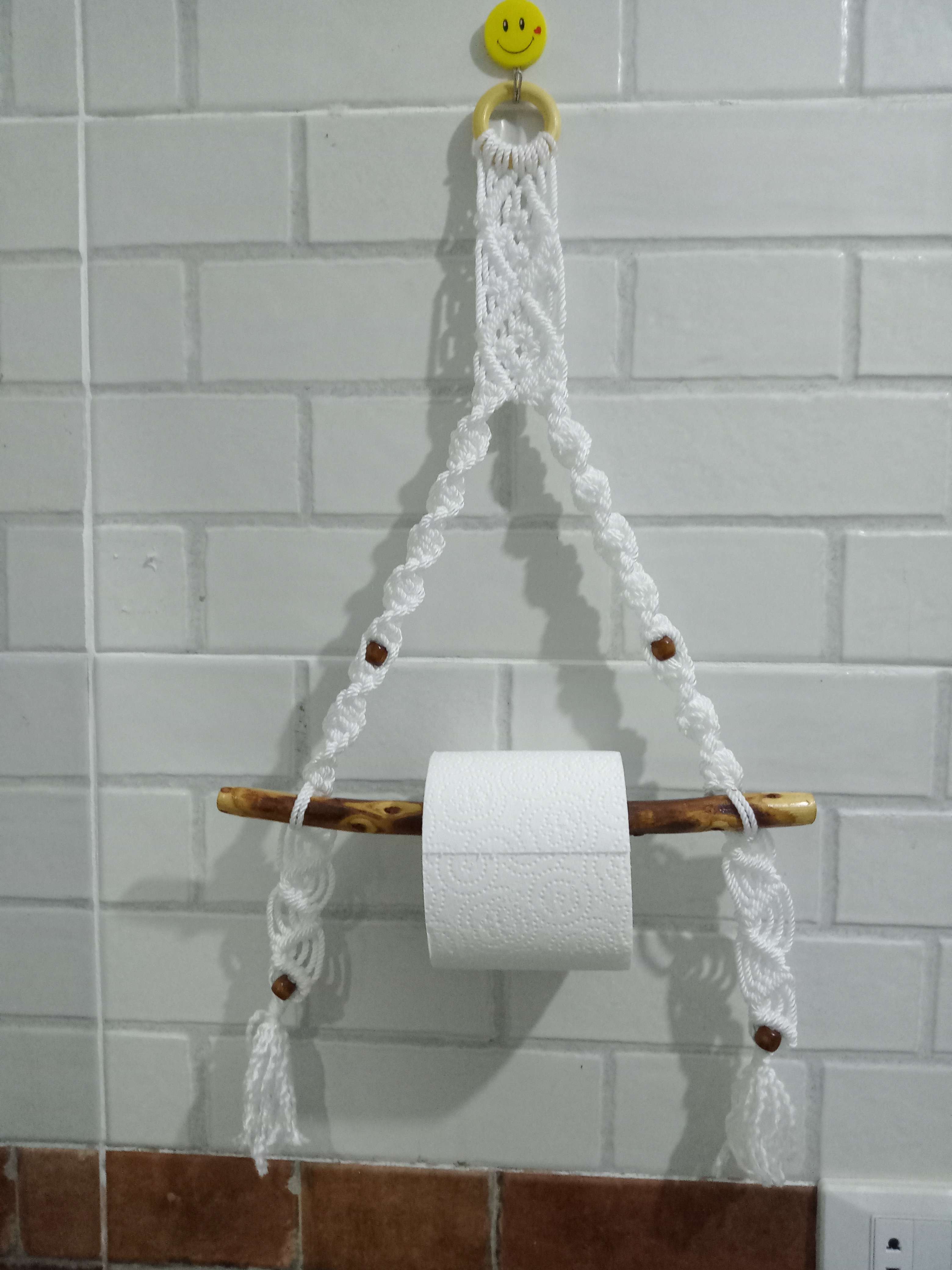 حامل بكرة مناديل