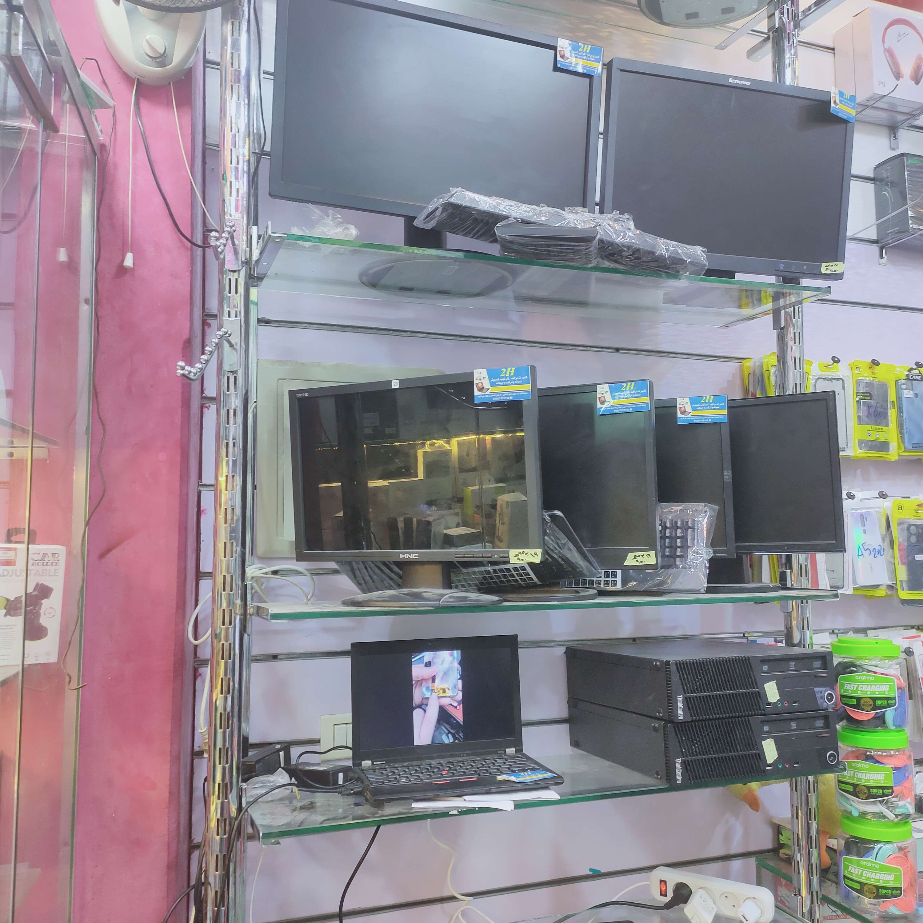 شاشه 24 بوصه LG