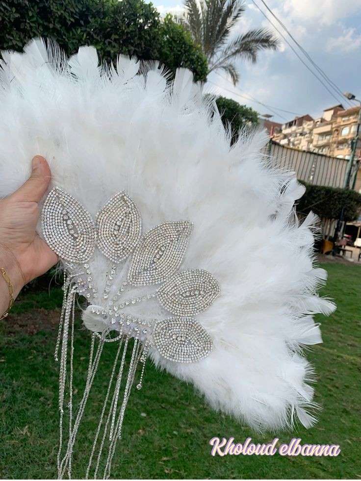 مروحة عروسة