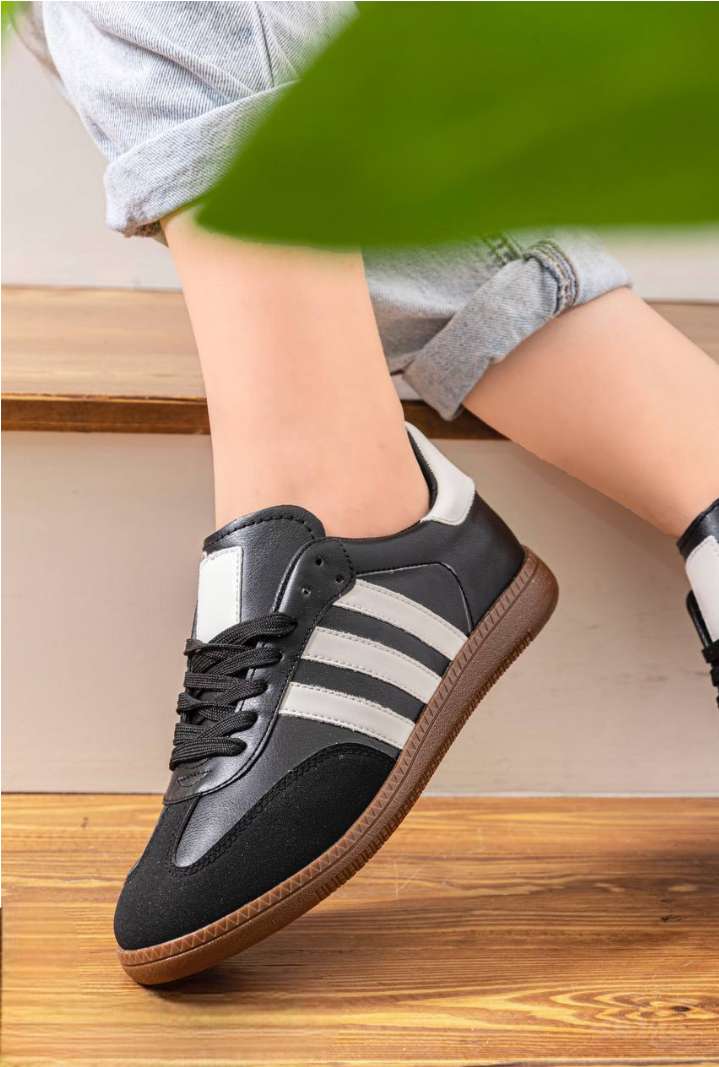 كوتشى نسائي مستورد