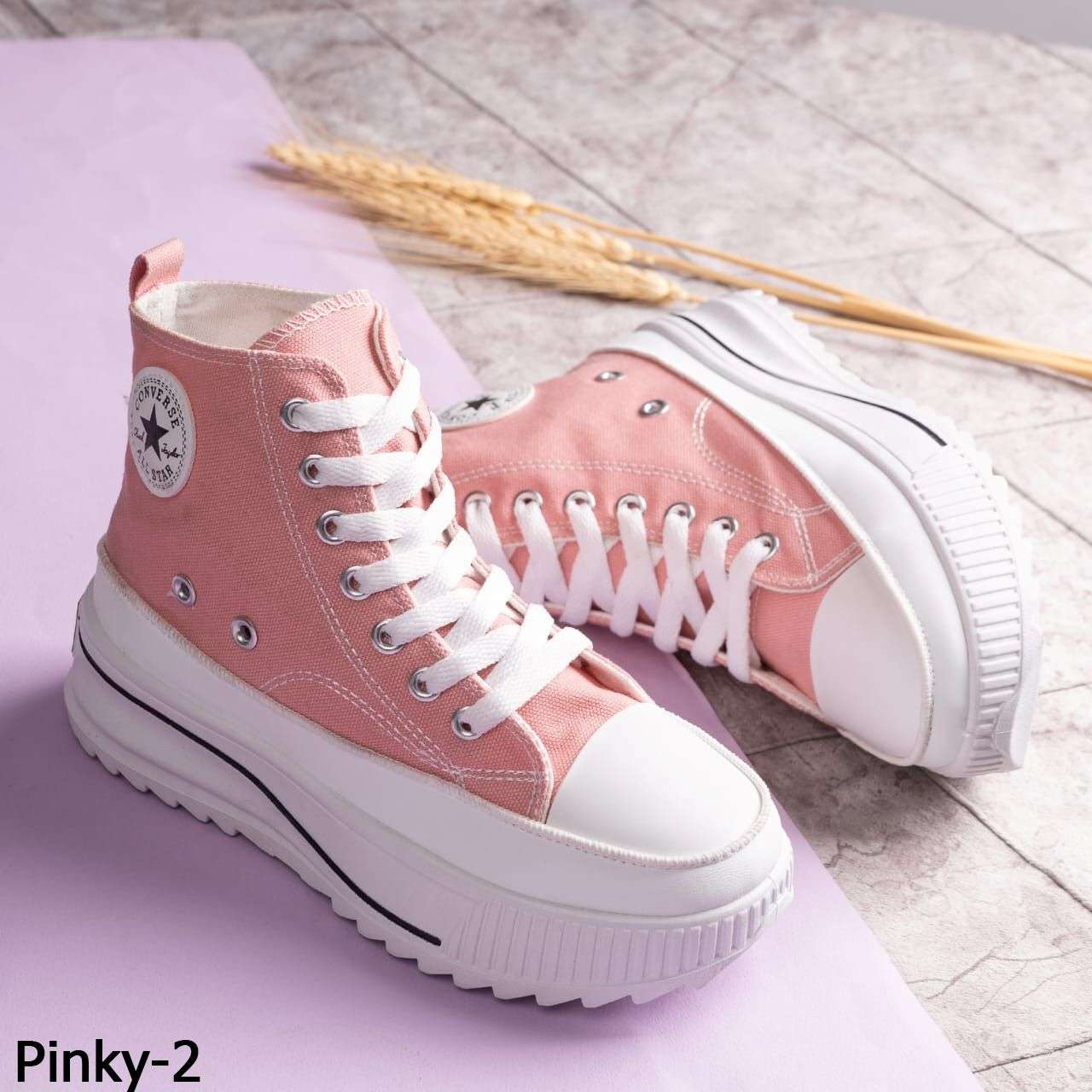 كونفيرس حريمي مستورد