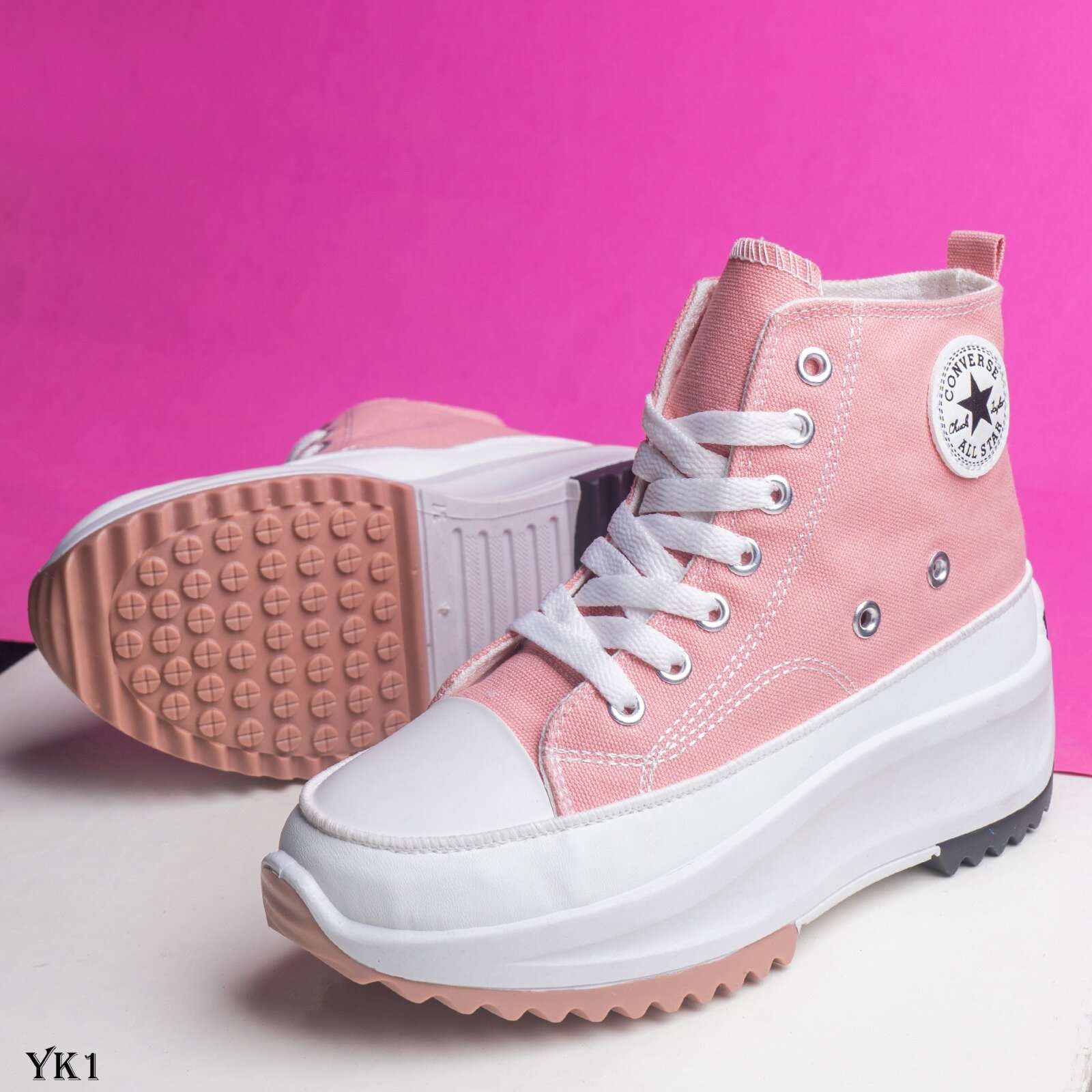 كونفيرس حريمي مستورد