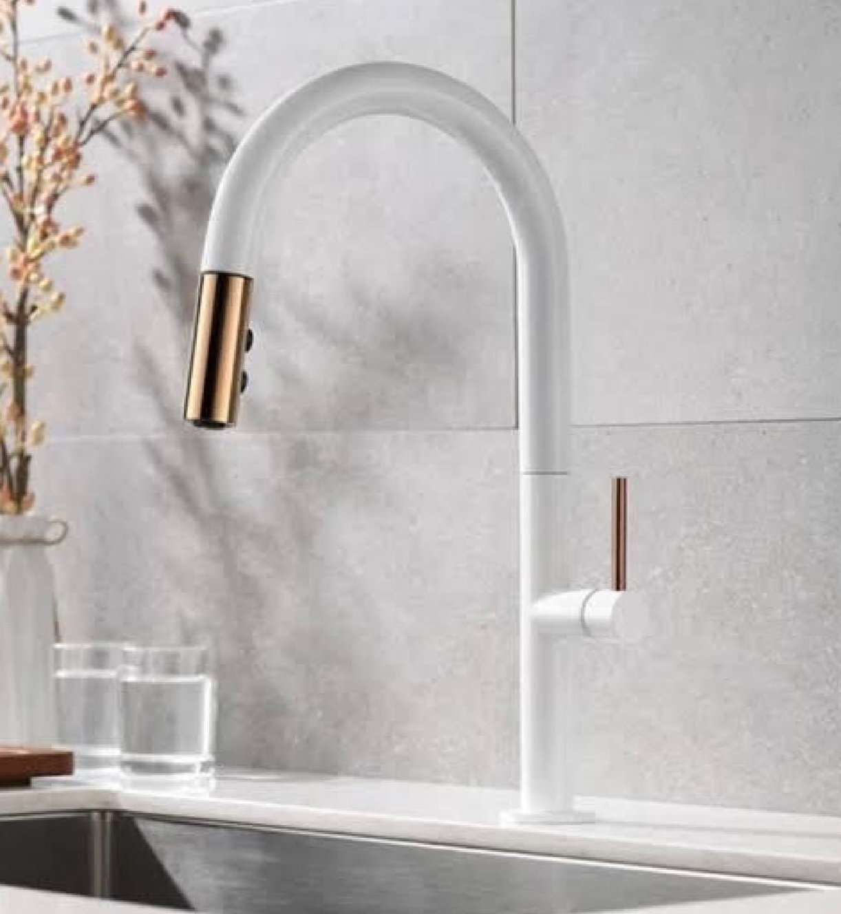 خلاط مطبخ سوستة شداد ابيض في دهبي