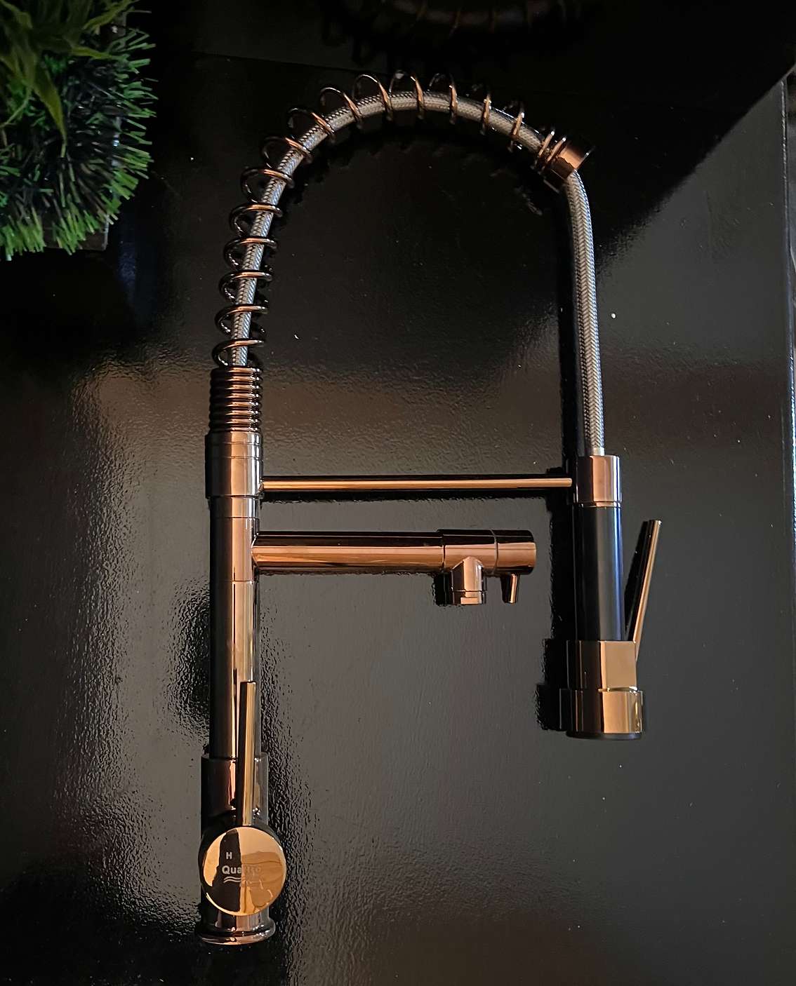 خلاط مطبخ ٢ مخرج مقبض دواسة لون روز جولد