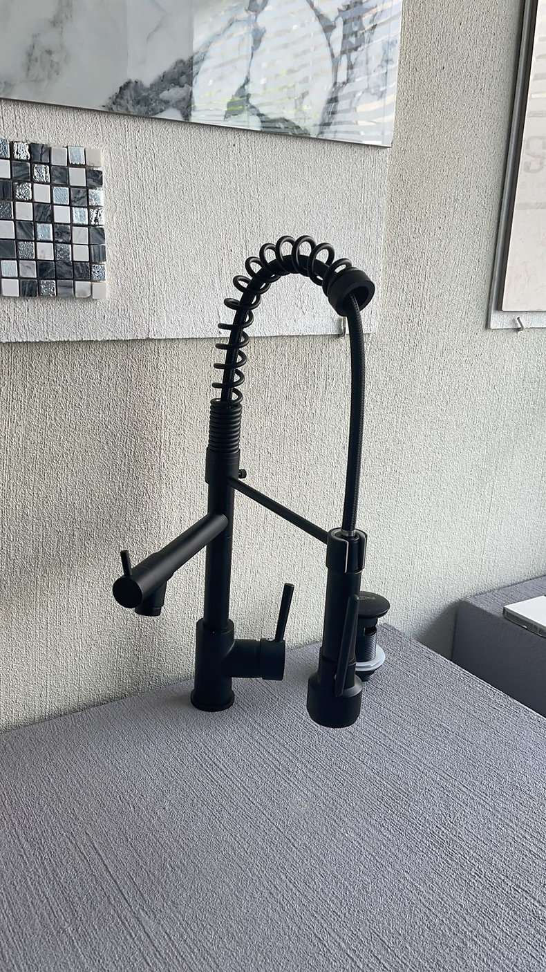 خلاط مطبخ سوستة 2 مخرج اسود