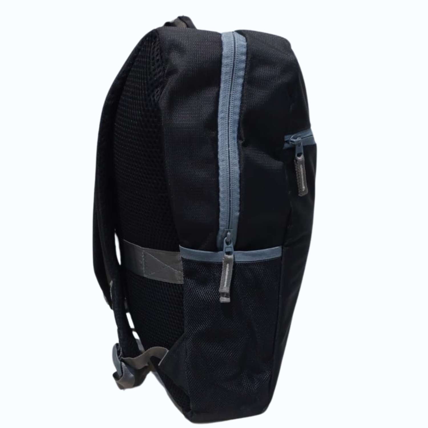 شنطه ظهر سوداء Hp للاب توب والدراسه الجامعيه والسفر نسخه اوريجنال