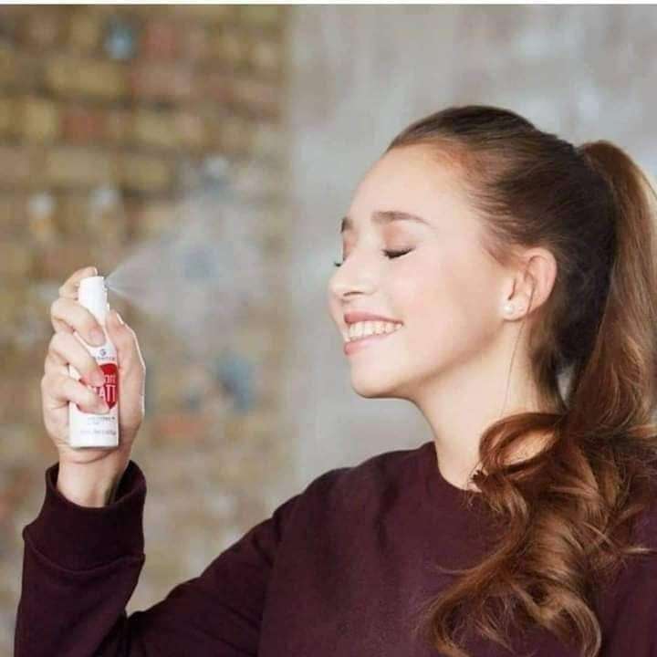 مثبت مكياج ايسنس اسبراي