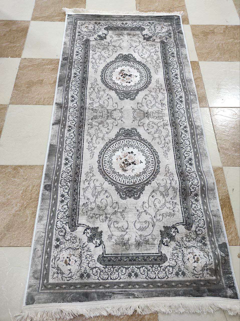 مشايا سري دي خامات ممتازة  بديل السجاد  سهلة في الفرد واللم والغسيل