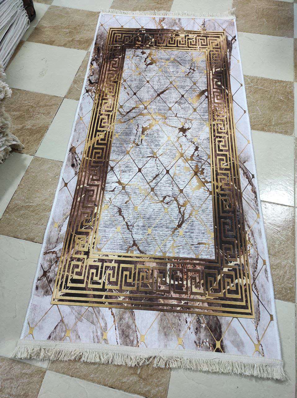 مشايا سري دي خامات ممتازة  بديل السجاد  سهلة في الفرد واللم والغسيل