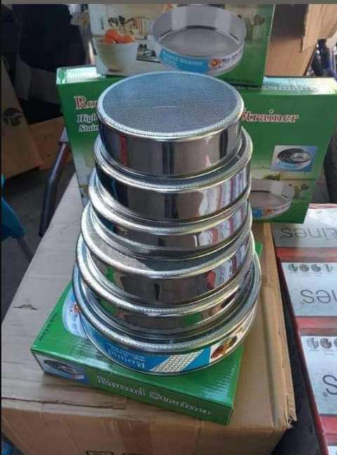 منخل سلك مقاسات مختلفه 6قطع