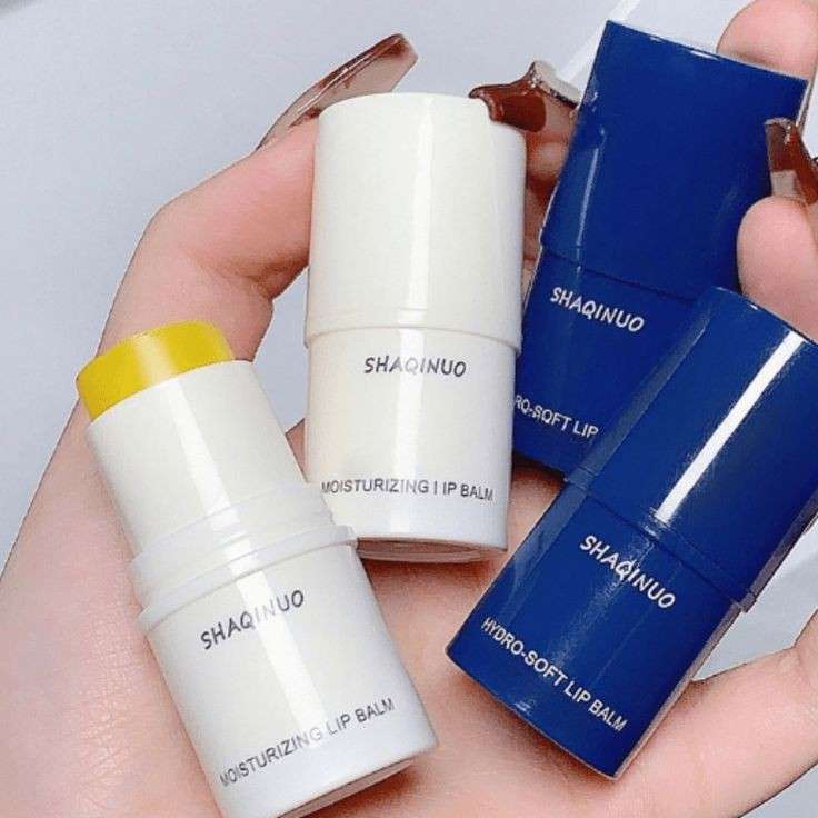 ليب استيك مرطب للشفايف  اورجينال كوري