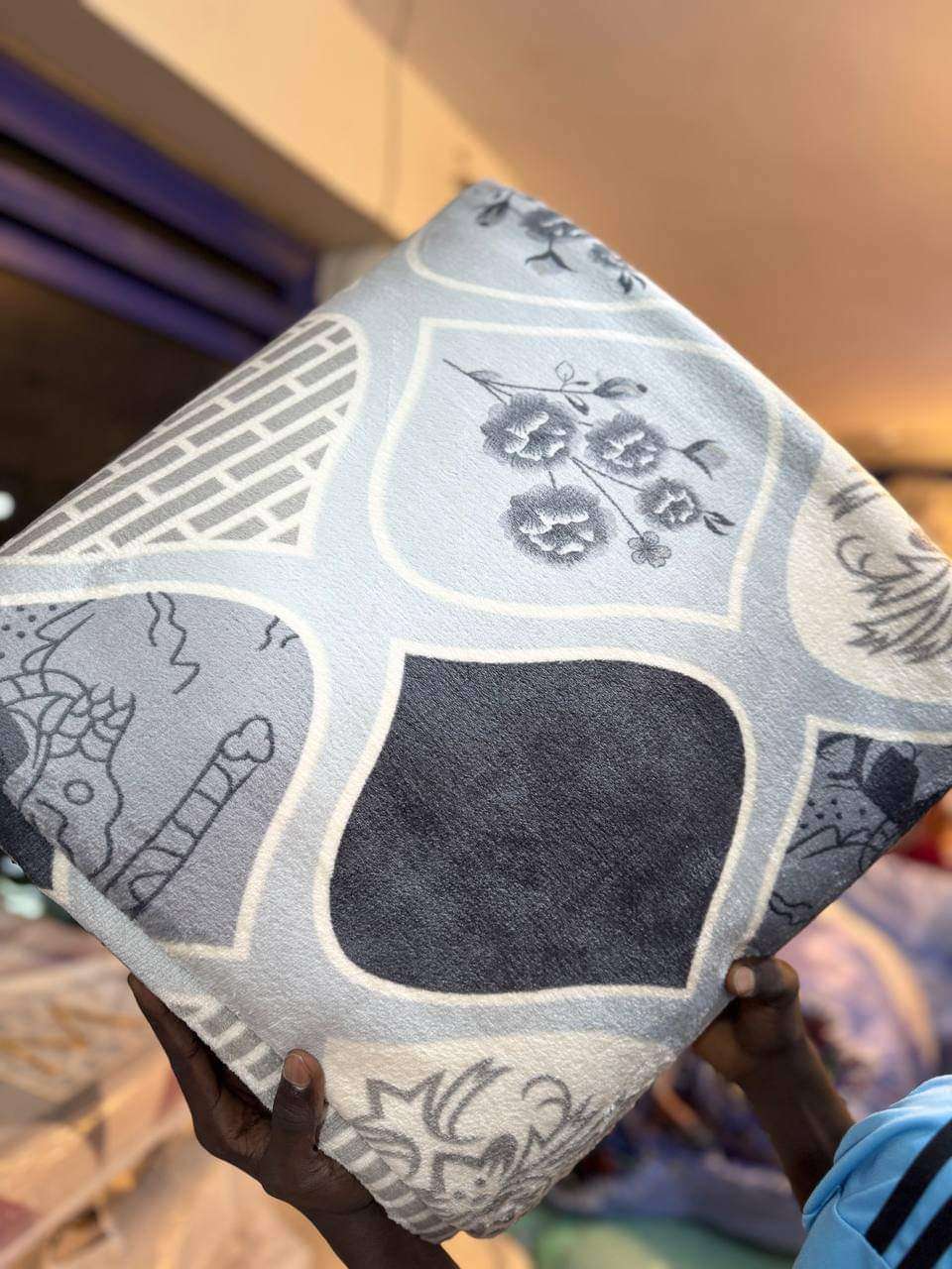 بديل سجاد ضهر لازق على السيراميك جميع المقاسات