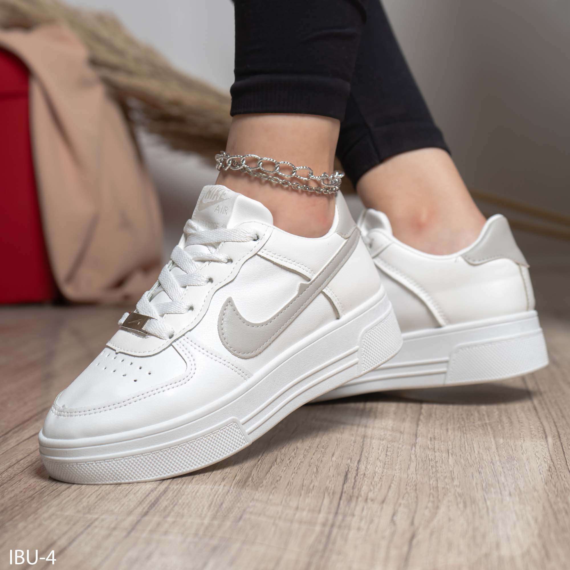 كوتشي فاشون حريمي