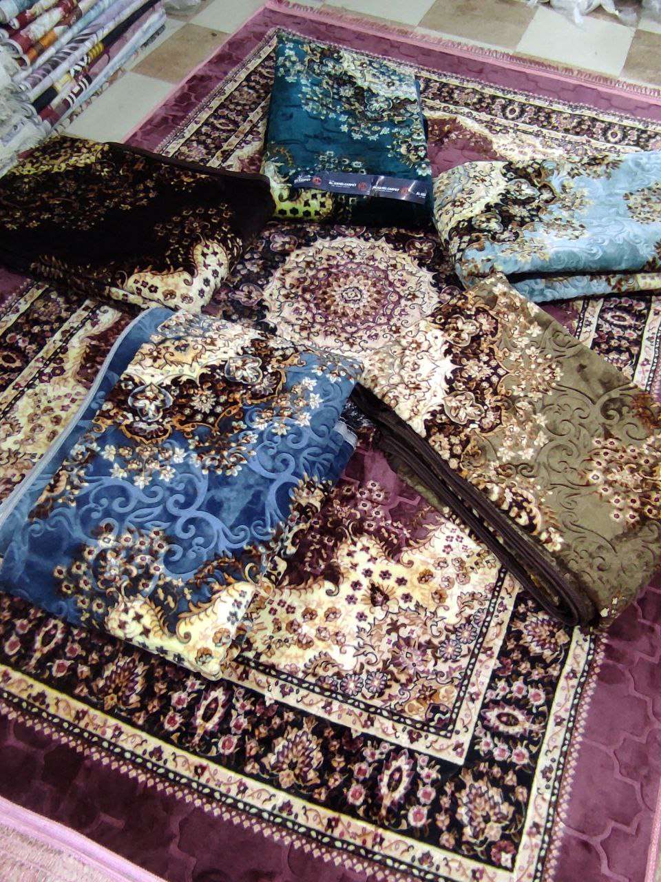 حافظة السجاد القطيفة