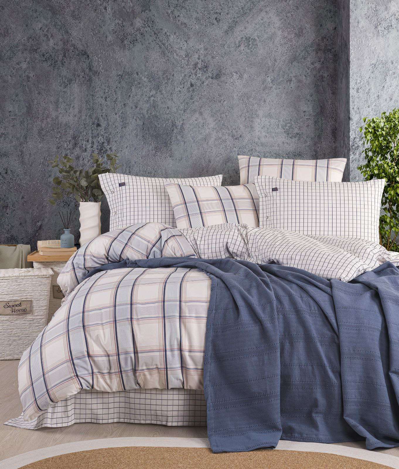 طقم كوفرتة + ملاية قطن بلو مارينا اسطنبول لوكس تركي 

قطن صافي