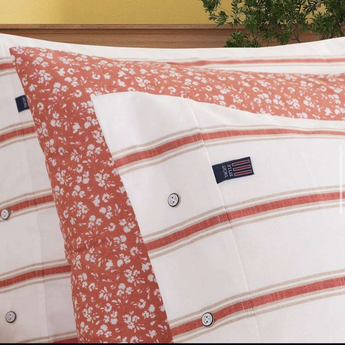 طقم كوفرتة + ملاية قطن بلو مارينا اسطنبول لوكس تركي 

قطن صافي