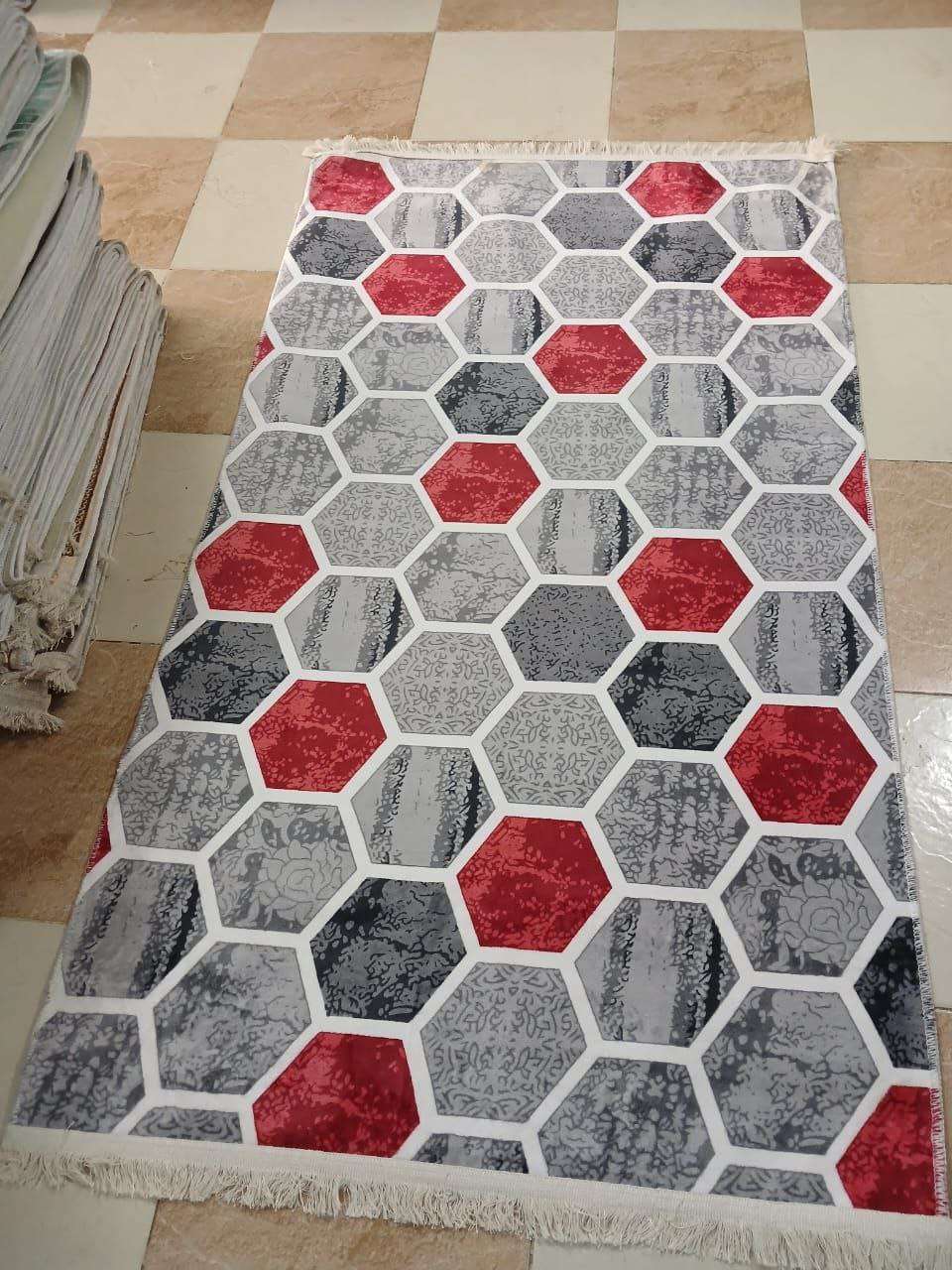 المشاية القطيفة التركي  المينك ضهر دوتس ابيض مانع