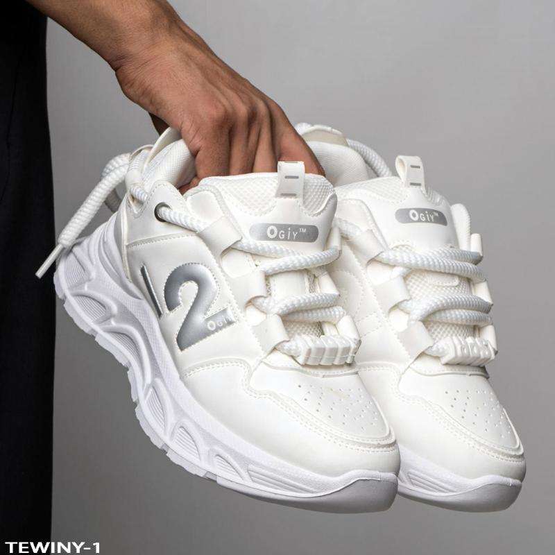 حذاء رياضي OGINY TEWINY بتصميم عصري ومميز
