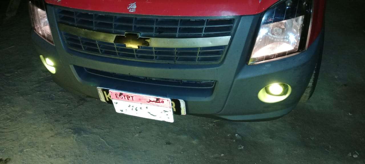 عدسة اضاءه شبورة   xl نورها ابيض في العالي واصفر في الواطي