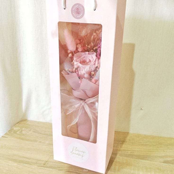 هدايا الفلانتين بوكس بوكيه ورد