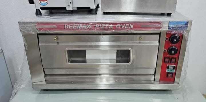 فرن بيتزا كهرباء و غاز ( ١ دك و ٢ دك)