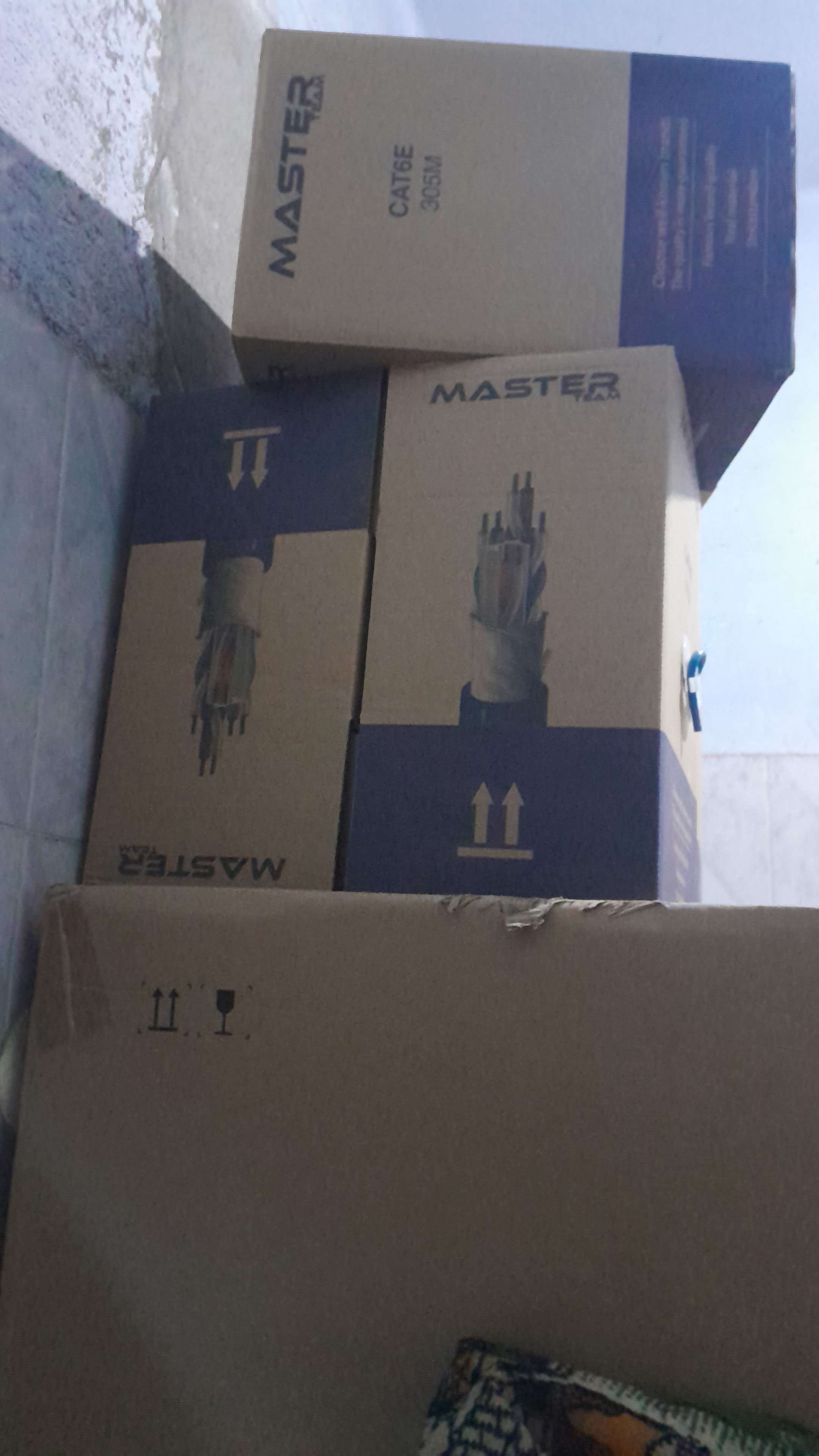 سلك نت ممتاز كات 6 ماركة ماستر