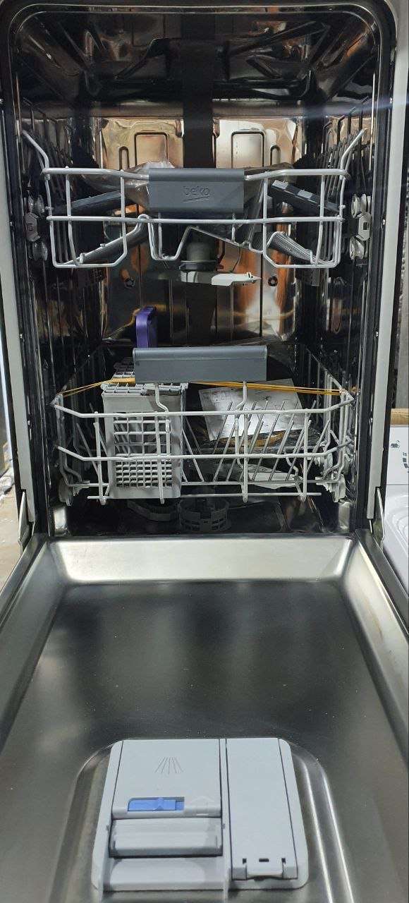 بيكو غسالة اطباق 10 افراد   اللون اسود