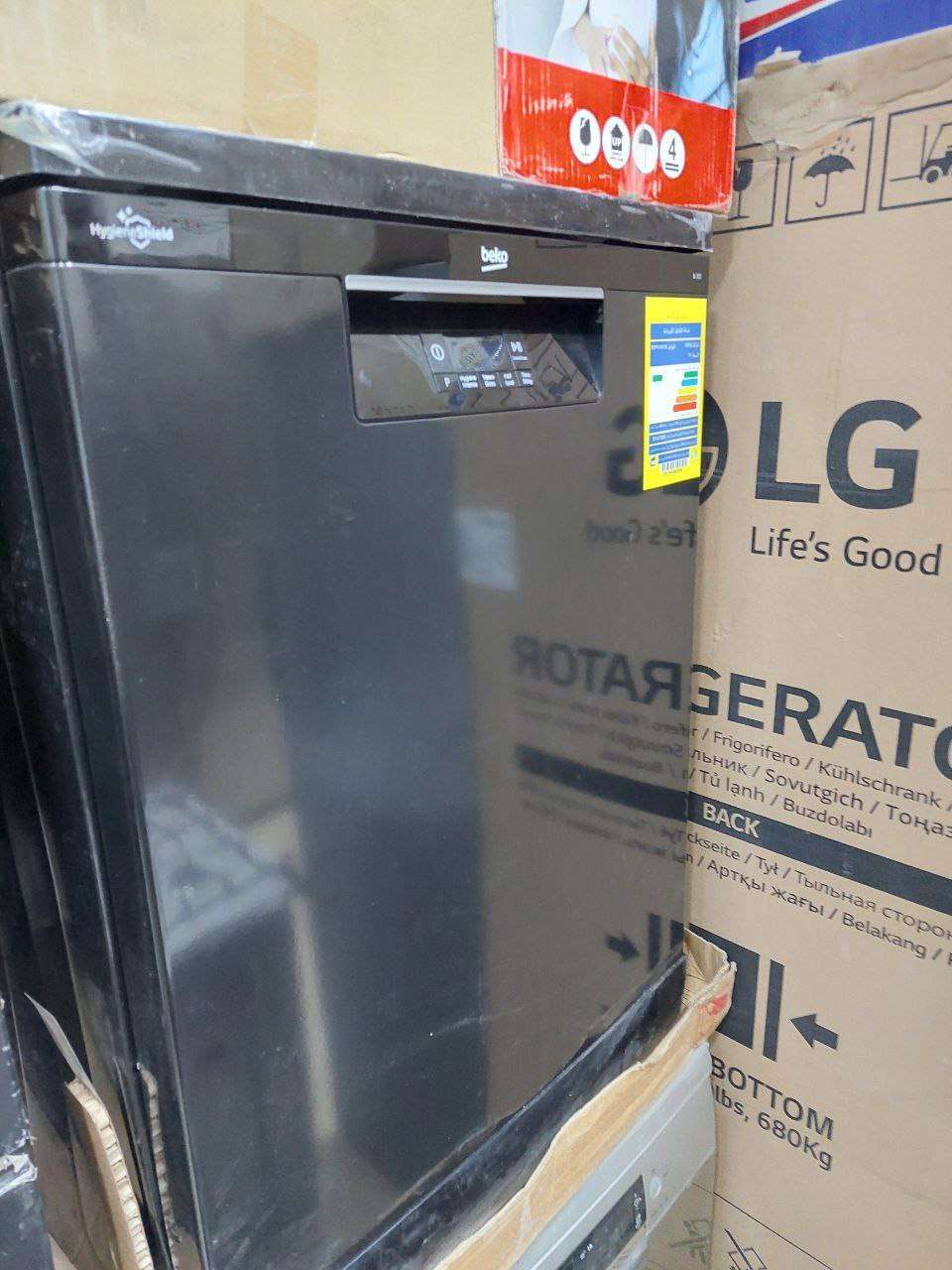 غساله اطباق بيكو ١٤ فرد بضمان الشركه