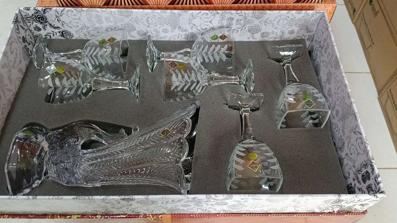 كرستال وزجاج للنيش